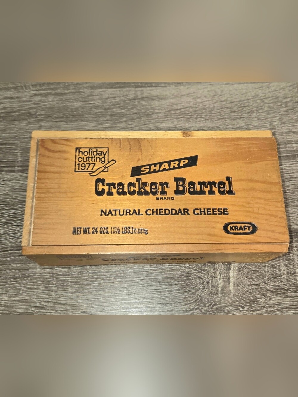 Vintage 1977 Cracker Barrel (1 1/2" )Wooden Cheese Box SEE DESCRIPTION